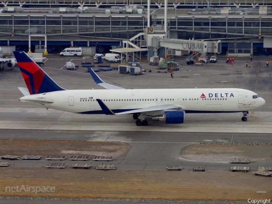 Delta Air Lines Boeing 767-332(ER) (N16065) | Photo 46525