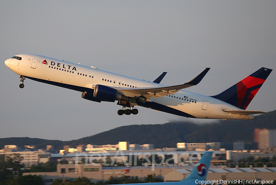 Delta Air Lines Boeing 767-332(ER) (N1607B) | Photo 348983