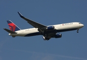 Delta Air Lines Boeing 767-332(ER) (N1609) at  Pisa - Galileo Galilei, Italy