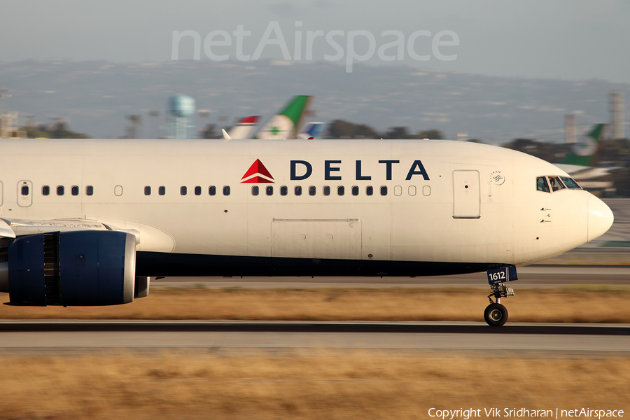 Delta Air Lines Boeing 767-332(ER) (N1612T) | Photo 77764