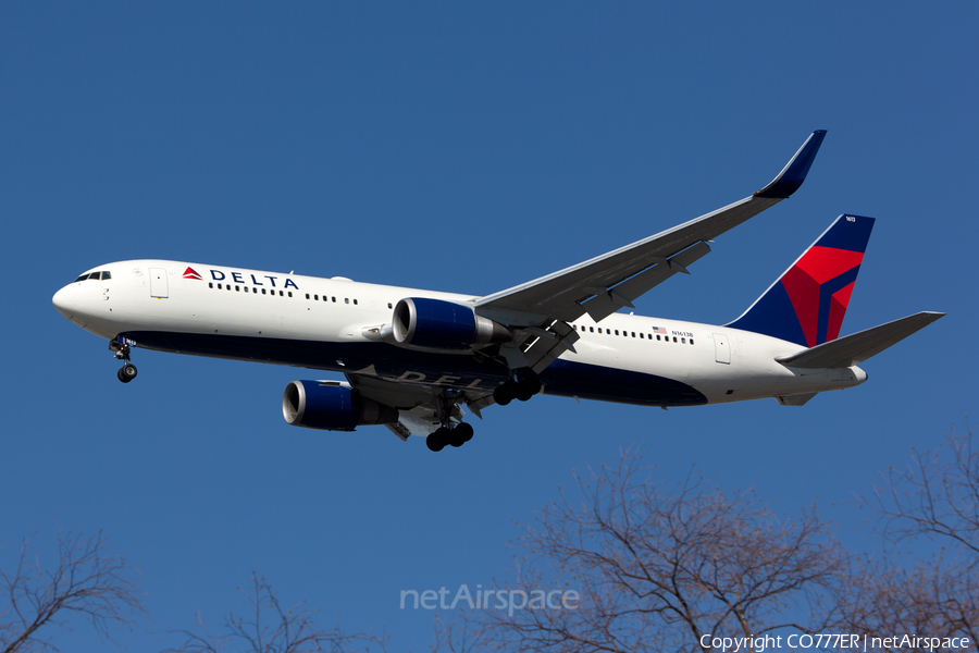 Delta Air Lines Boeing 767-322(ER) (N1613B) | Photo 150977