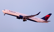 Delta Air Lines Boeing 767-322(ER) (N1613B) at  Los Angeles - International, United States