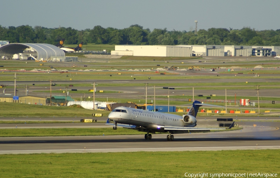 United Express (GoJet Airlines) Bombardier CRJ-702 (N161GJ) | Photo 328286