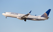 United Airlines Boeing 737-824 (N16217) at  Los Angeles - International, United States