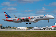 American Airlines Airbus A321-231 (N162AA) at  Miami - International, United States