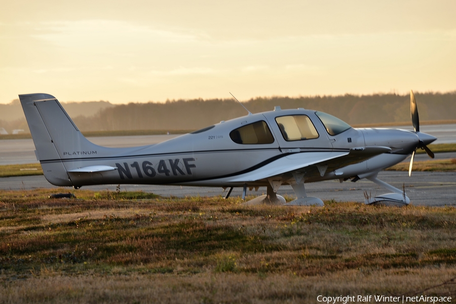 (Private) Cirrus SR22T G5 GTS Platinum (N164KF) | Photo 316396