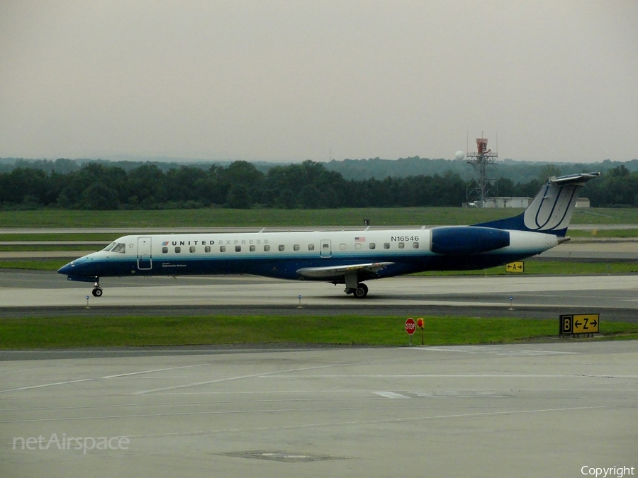 United Express (ExpressJet Airlines) Embraer ERJ-145LR (N16546) | Photo 76824