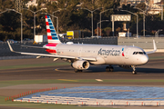 American Airlines Airbus A321-231 (N165NN) at  San Francisco - International, United States