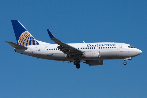 Continental Airlines Boeing 737-524 (N16647) at  Newark - Liberty International, United States