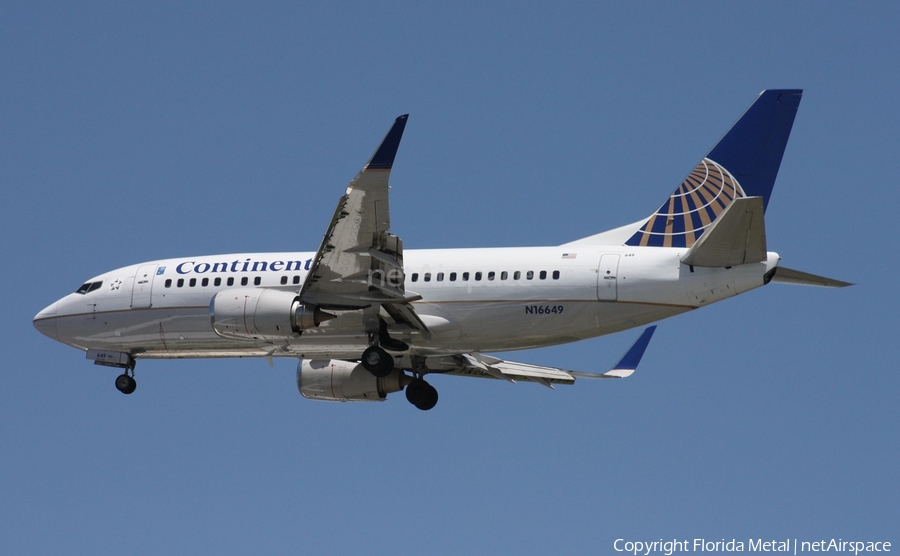 Continental Airlines Boeing 737-524 (N16649) | Photo 304447