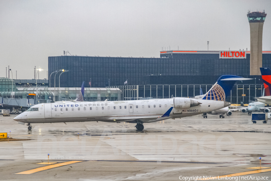 United Express (GoJet Airlines) Bombardier CRJ-702 (N166GJ) | Photo 438438