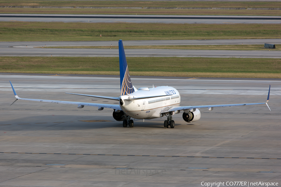 United Airlines Boeing 737-724 (N16709) | Photo 89597