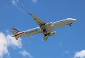 American Airlines Airbus A321-231 (N167AN) at  Oshkosh - Wittman Regional, United States