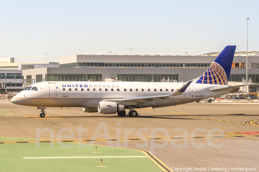 United Express (SkyWest Airlines) Embraer ERJ-175LR (ERJ-170-200LR) (N168SY) | Photo 426572