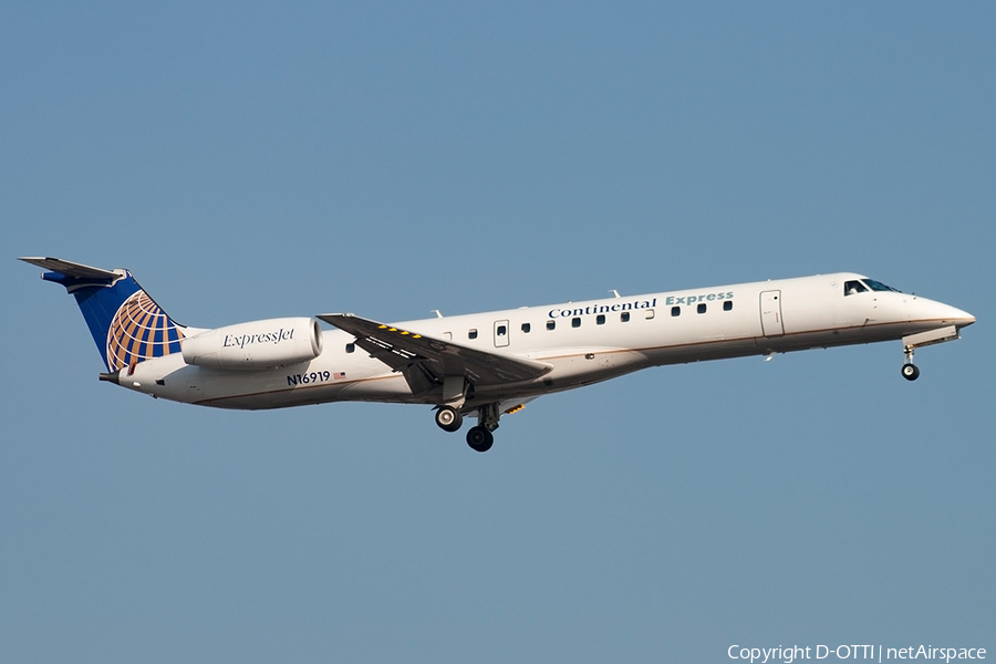 Continental Express (ExpressJet) Embraer ERJ-145LR (N16919) | Photo 176603