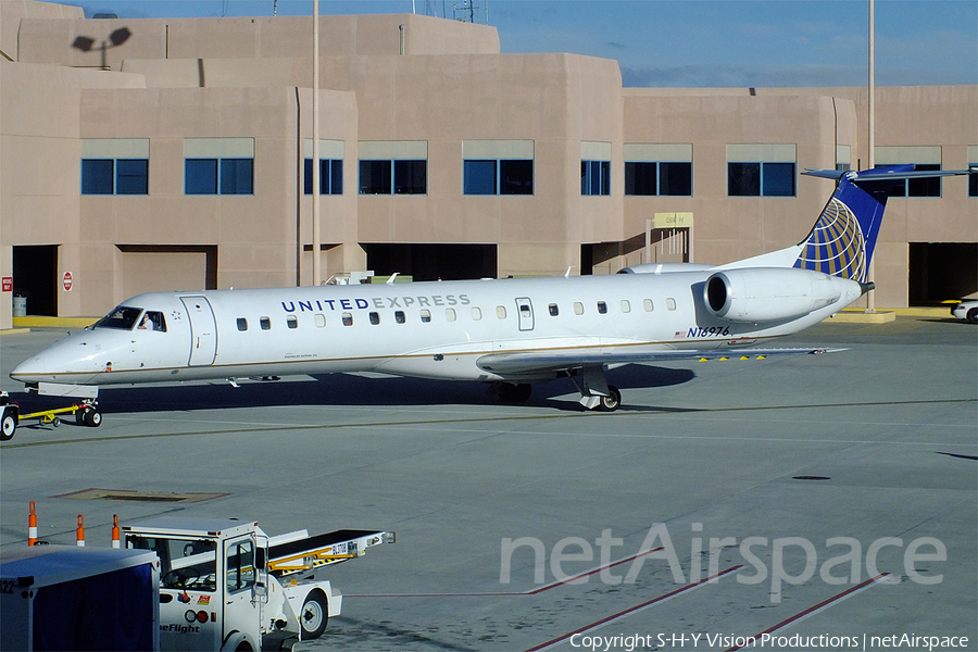 United Express (ExpressJet Airlines) Embraer ERJ-145LR (N16976) | Photo 64936