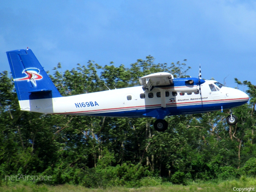 Skydive Spaceland Atlanta de Havilland Canada DHC-6-100 Twin Otter (N169BA) | Photo 218856