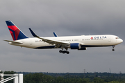 Delta Air Lines Boeing 767-332(ER) (N169DZ) at  London - Heathrow, United Kingdom