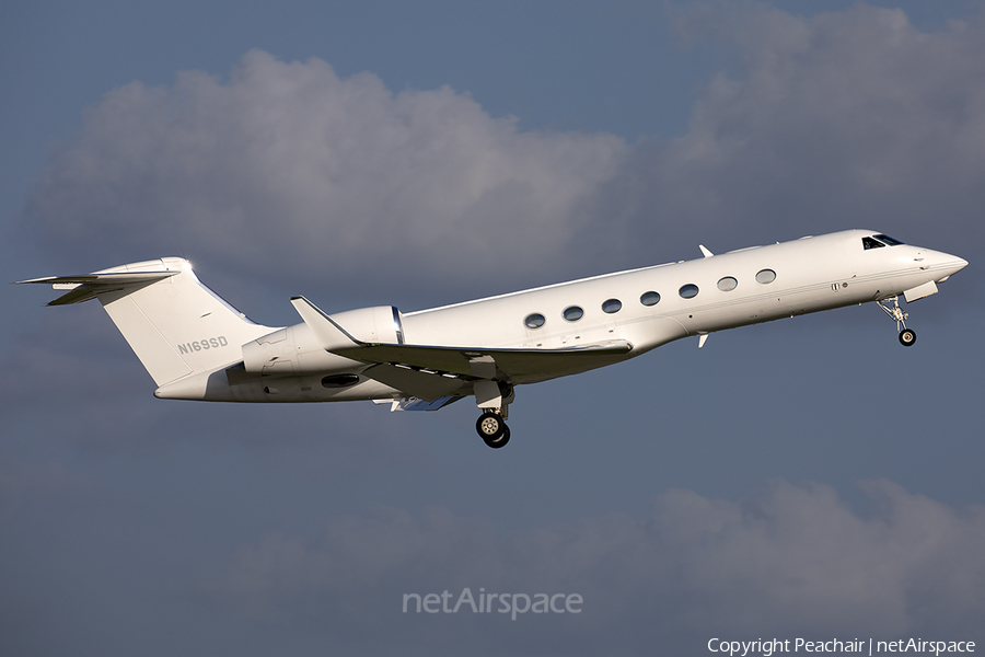 (Private) Gulfstream G-V-SP (G550) (N169SD) | Photo 401741