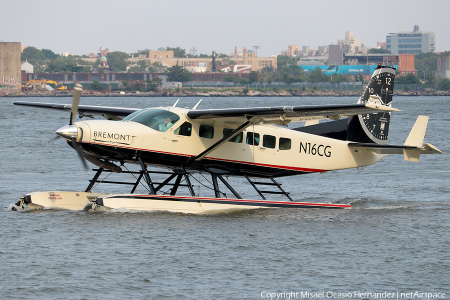 Commuter Duck Cessna 208 Caravan I (N16CG) | Photo 171511