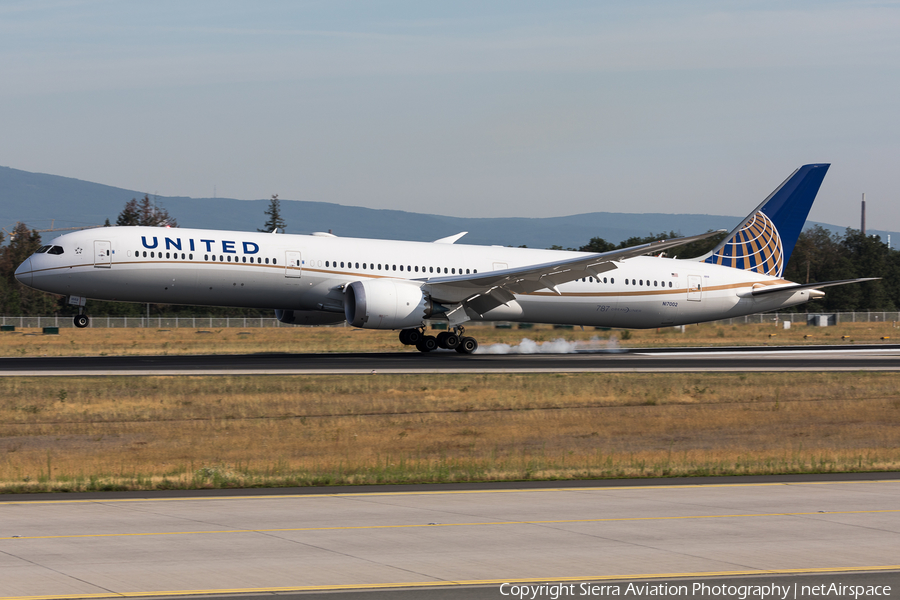 United Airlines Boeing 787-10 Dreamliner (N17002) | Photo 340893