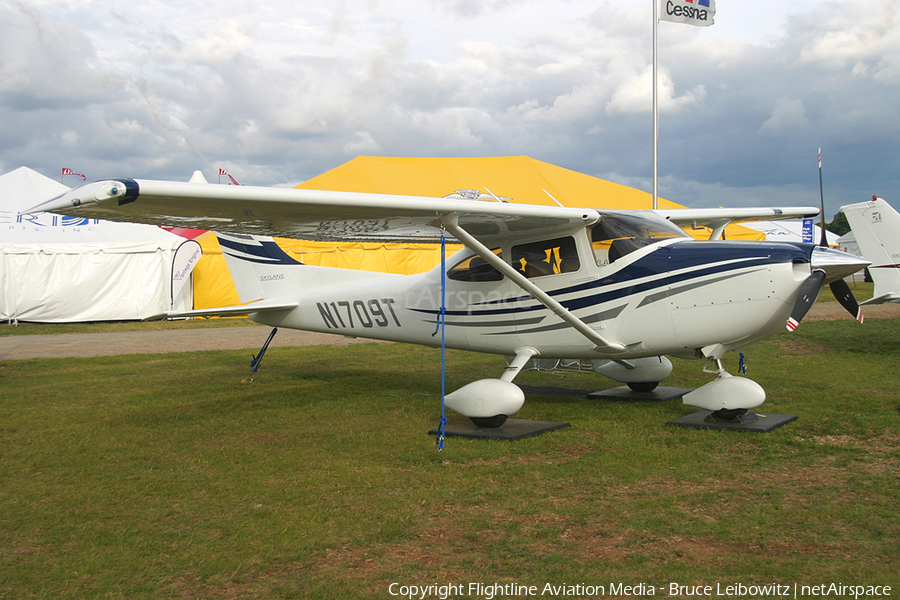 Cessna Aircraft Cessna 182T Skylane (N1709T) | Photo 167992