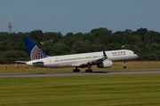 United Airlines Boeing 757-224 (N17104) at  Hamburg - Fuhlsbuettel (Helmut Schmidt), Germany