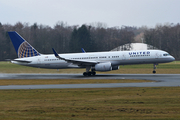 United Airlines Boeing 757-224 (N17122) at  Hamburg - Fuhlsbuettel (Helmut Schmidt), Germany