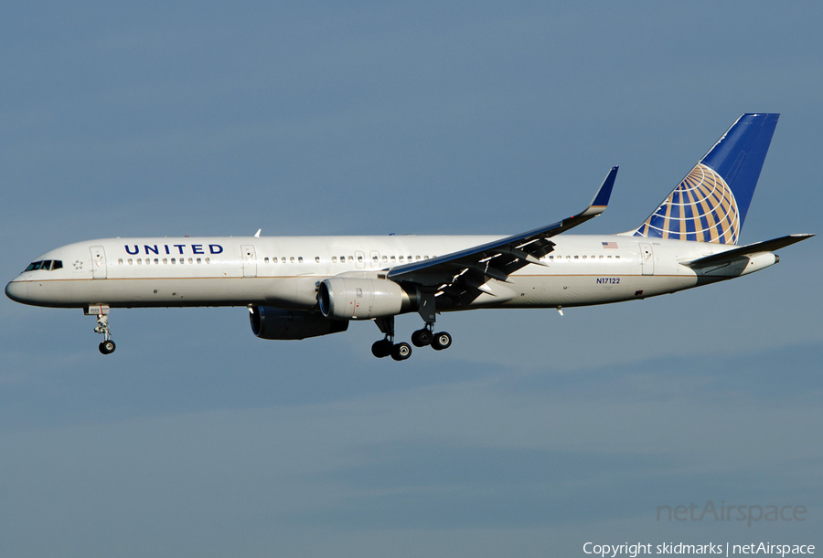 United Airlines Boeing 757-224 (N17122) | Photo 23595