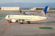 United Airlines Boeing 757-224 (N17122) at  San Francisco - International, United States
