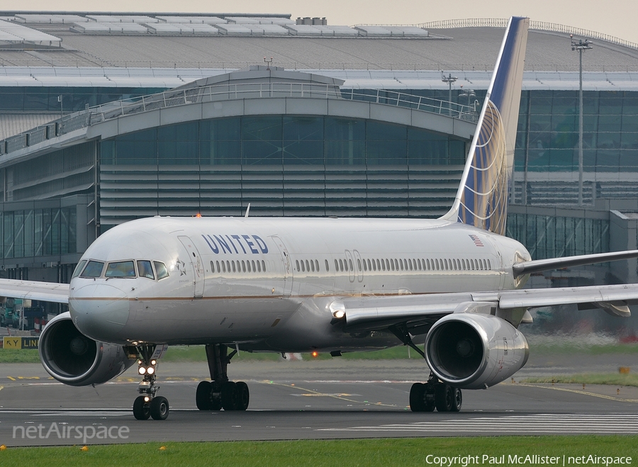 United Airlines Boeing 757-224 (N17128) | Photo 33894
