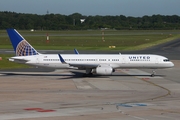 United Airlines Boeing 757-224 (N17128) at  Hamburg - Fuhlsbuettel (Helmut Schmidt), Germany