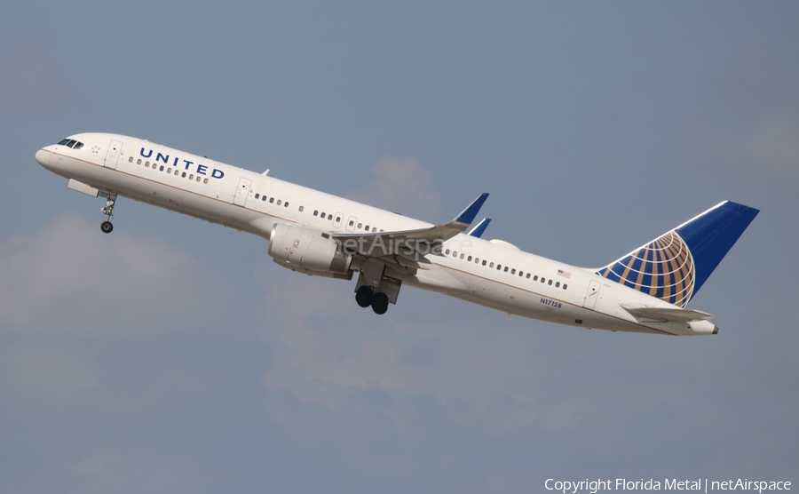 United Airlines Boeing 757-224 (N17128) | Photo 378455