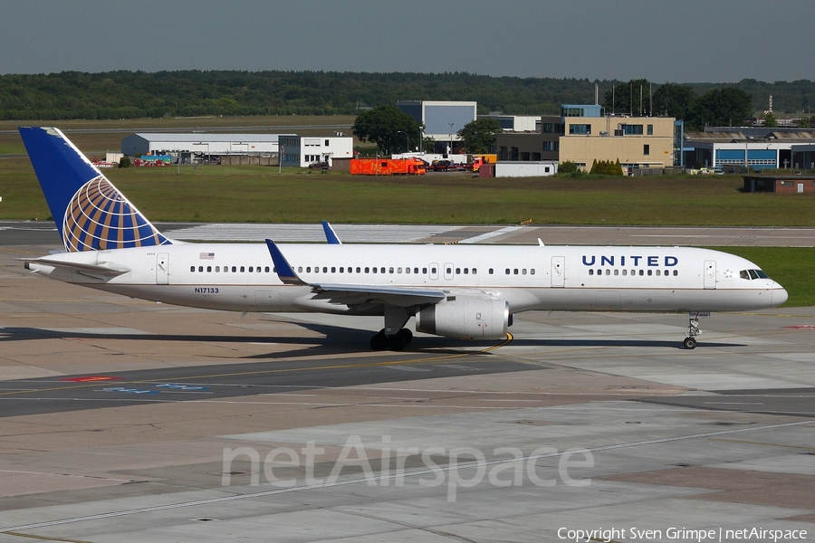 United Airlines Boeing 757-224 (N17133) | Photo 48945