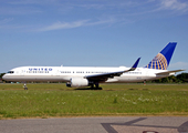 United Airlines Boeing 757-224 (N17133) at  Hamburg - Fuhlsbuettel (Helmut Schmidt), Germany