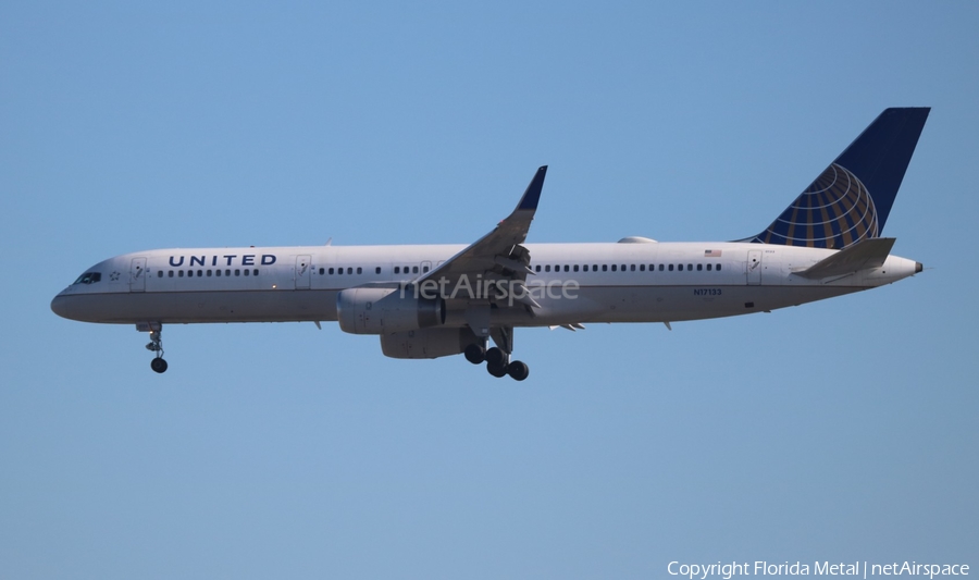 United Airlines Boeing 757-224 (N17133) | Photo 378456