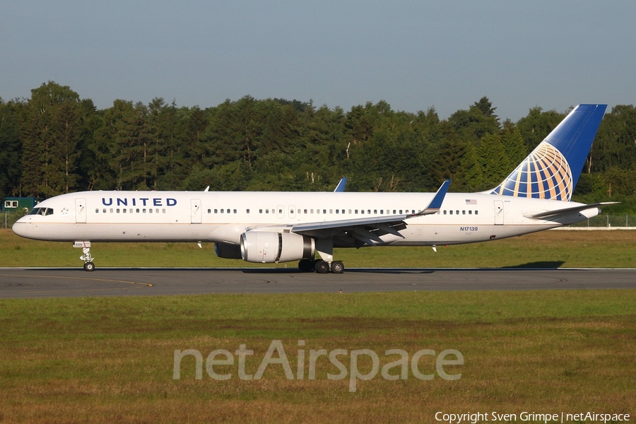 United Airlines Boeing 757-224 (N17139) | Photo 18485