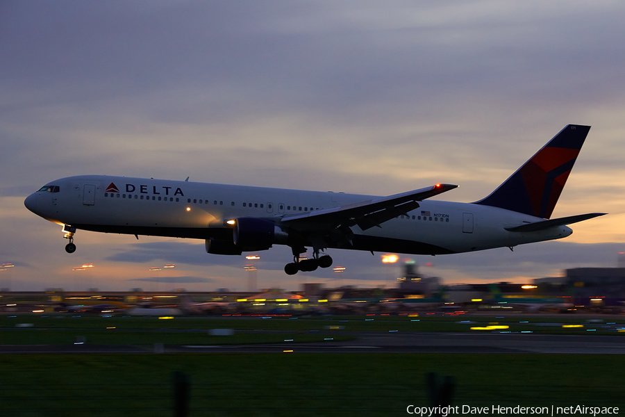 Delta Air Lines Boeing 767-322(ER) (N171DN) | Photo 31586