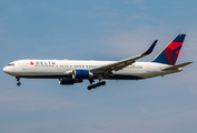 Delta Air Lines Boeing 767-332(ER) (N171DZ) at  Copenhagen - Kastrup, Denmark