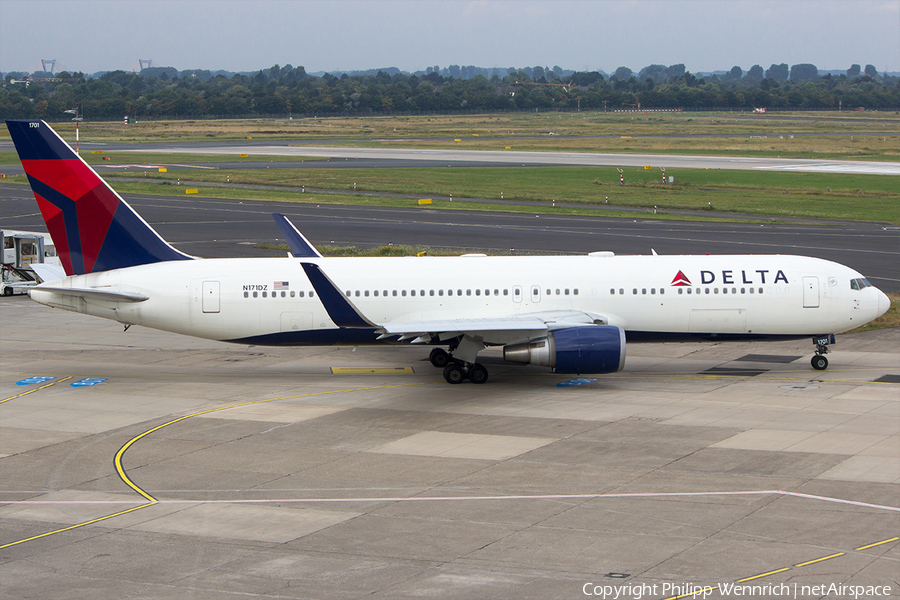 Delta Air Lines Boeing 767-332(ER) (N171DZ) | Photo 117488