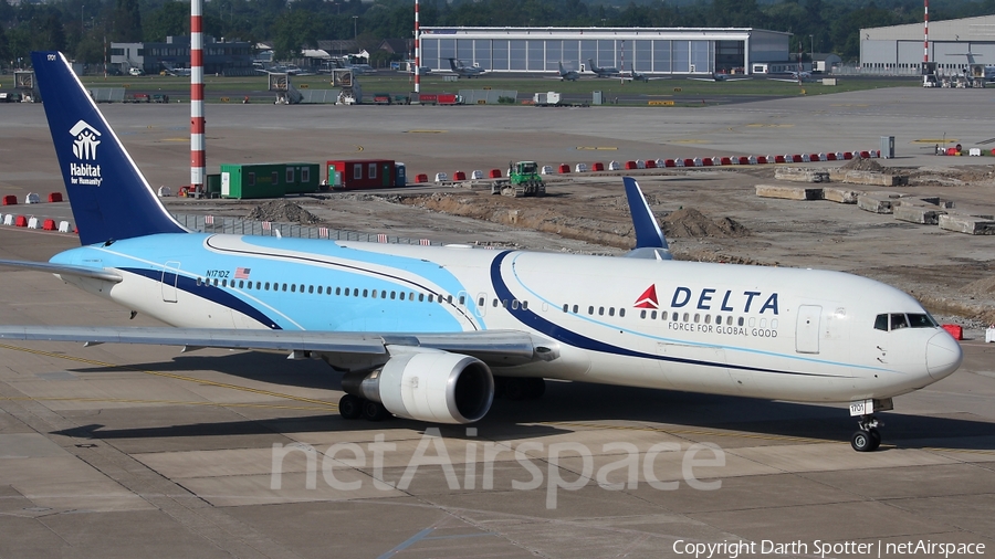 Delta Air Lines Boeing 767-332(ER) (N171DZ) | Photo 209983