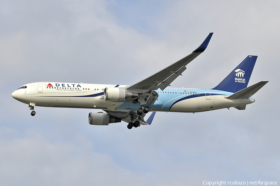 Delta Air Lines Boeing 767-332(ER) (N171DZ) | Photo 12588