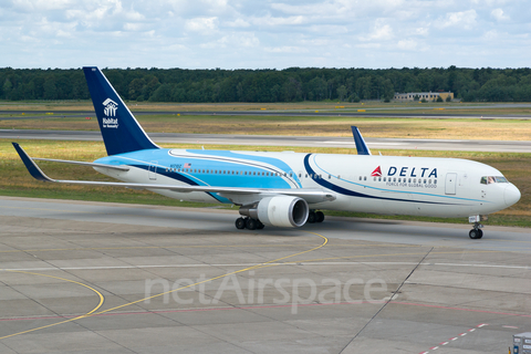 Delta Air Lines Boeing 767-332(ER) (N171DZ) at  Berlin - Tegel, Germany
