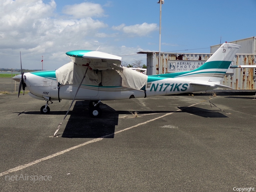 (Private) Cessna 210N Centurion (N171KS) | Photo 168448