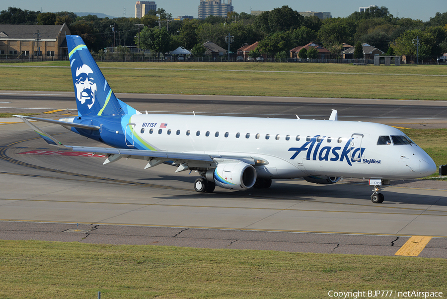 Alaska Airlines (Skywest) Embraer ERJ-175LR (ERJ-170-200LR) (N171SY) | Photo 192928