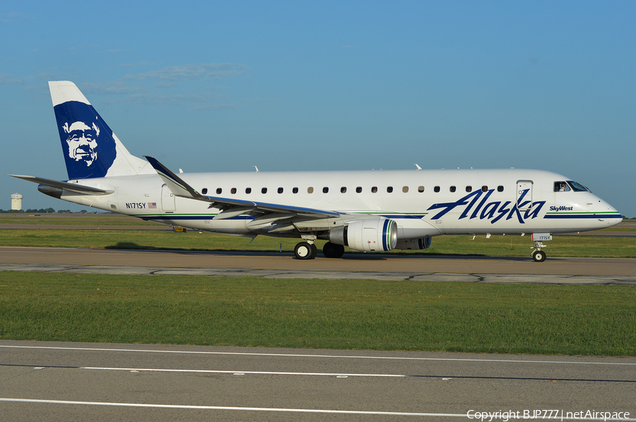 Alaska Airlines (Skywest) Embraer ERJ-175LR (ERJ-170-200LR) (N171SY) | Photo 193364