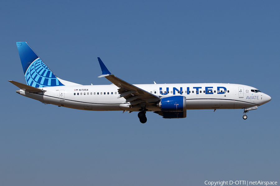 United Airlines Boeing 737-8 MAX (N17254) | Photo 522597