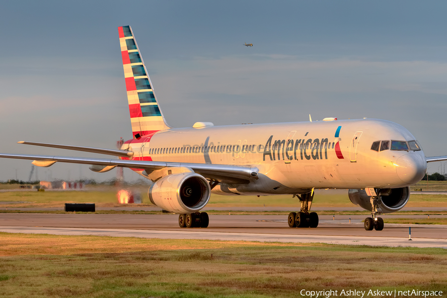 American Airlines Boeing 757-223 (N172AJ) | Photo 360342