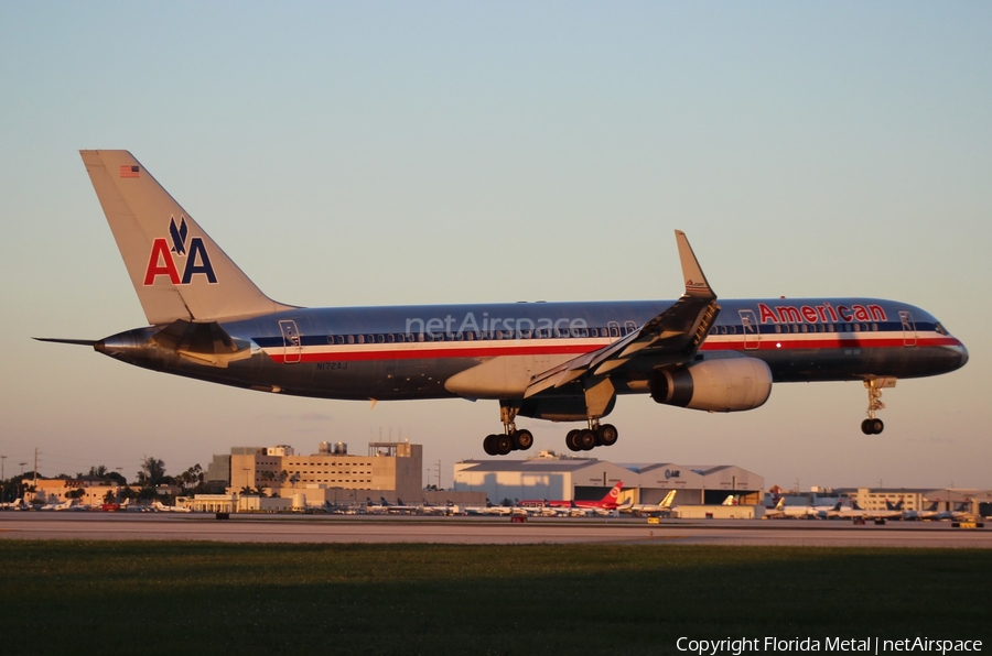 American Airlines Boeing 757-223 (N172AJ) | Photo 299453