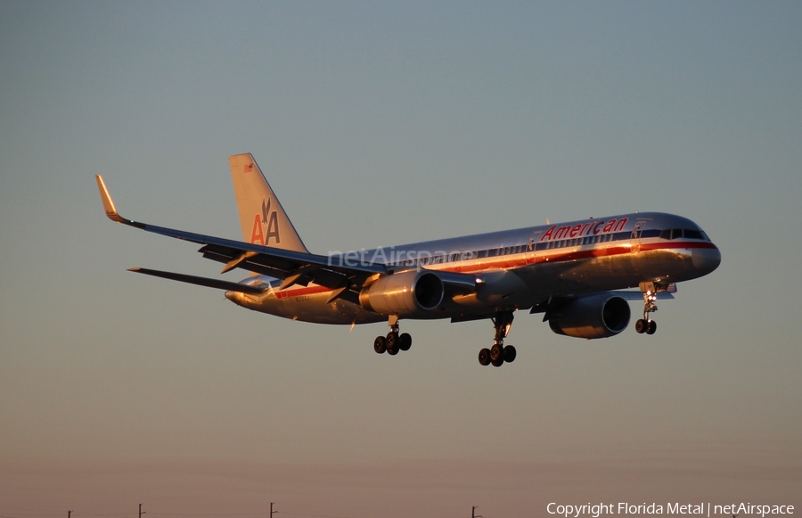 American Airlines Boeing 757-223 (N172AJ) | Photo 321920
